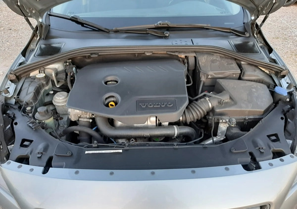 Volvo V60 cena 26900 przebieg: 217730, rok produkcji 2011 z Opatów małe 277